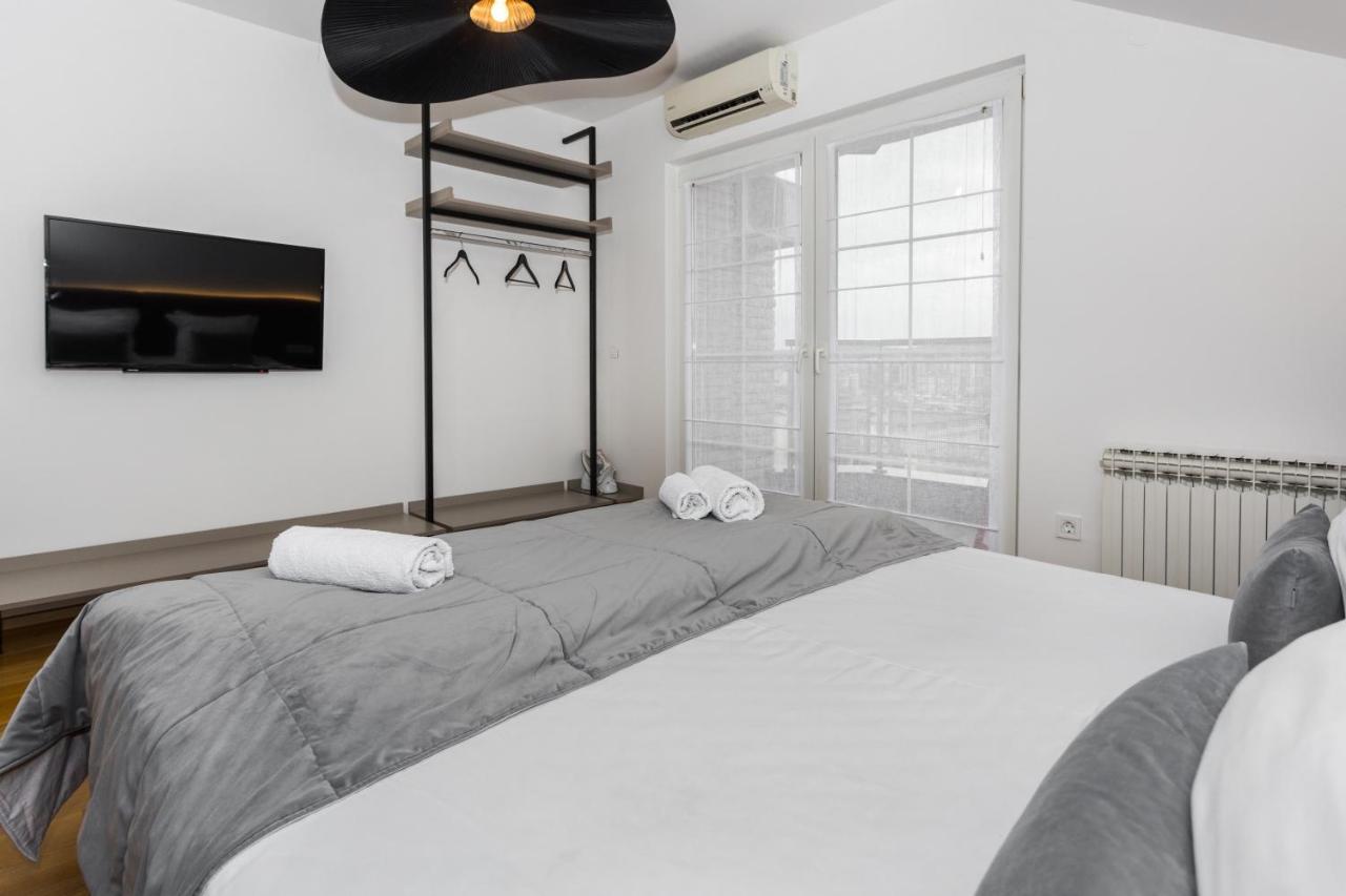 Art Of Living Luxury Suite Three Сараево Экстерьер фото
